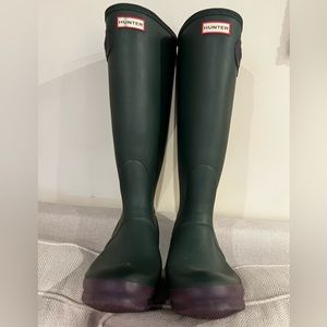 Hunter Rain Boots - multicolored- green lined purple. Silver buckle sz 9